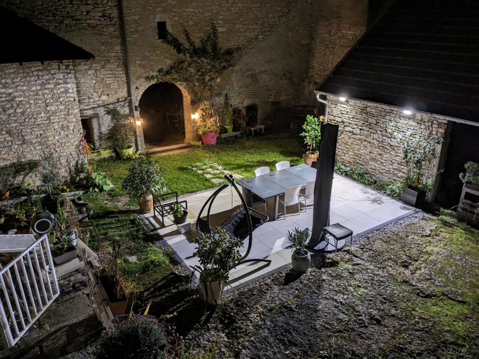 Le P'Tit Relai Bed & Breakfast Montbozon Eksteriør bilde
